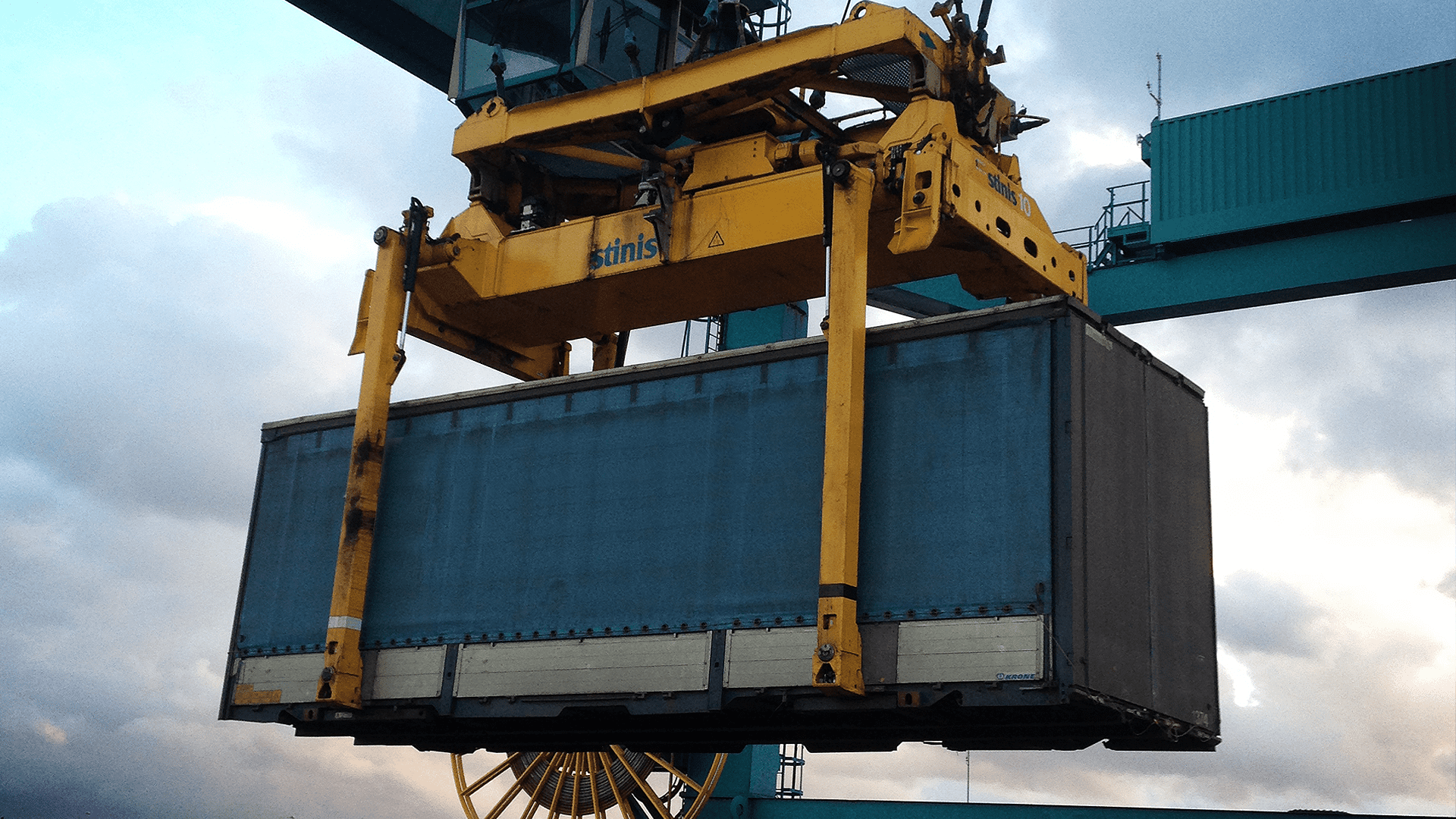 Piggyback Spreader 1 Piggyback Spreader 1