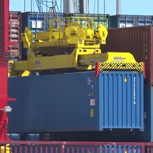 Electrical yard spreader 2010 Electrical yard spreader 2010